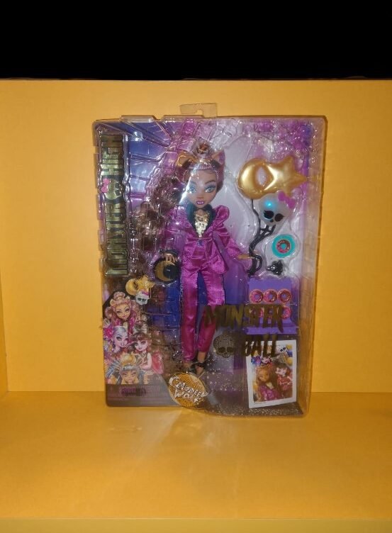 CLAWDEEN WOLF - MONSTER BALL